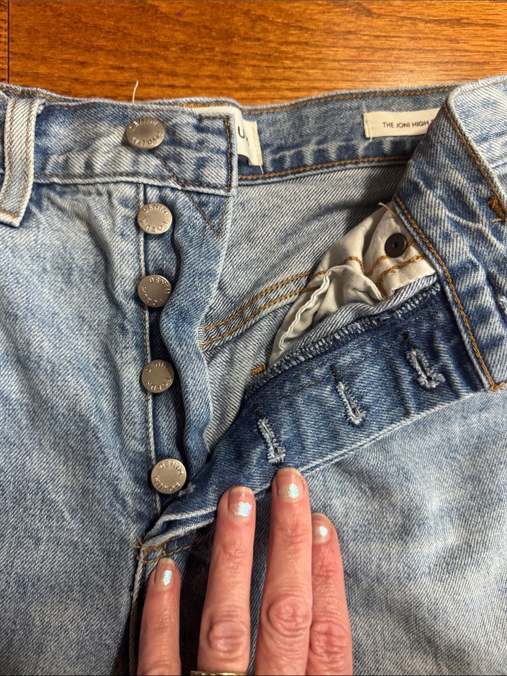 Sz 26 Denim Forum Light Blue High-Rise Frayed Hem Jean Shorts - Picture 7 of 8